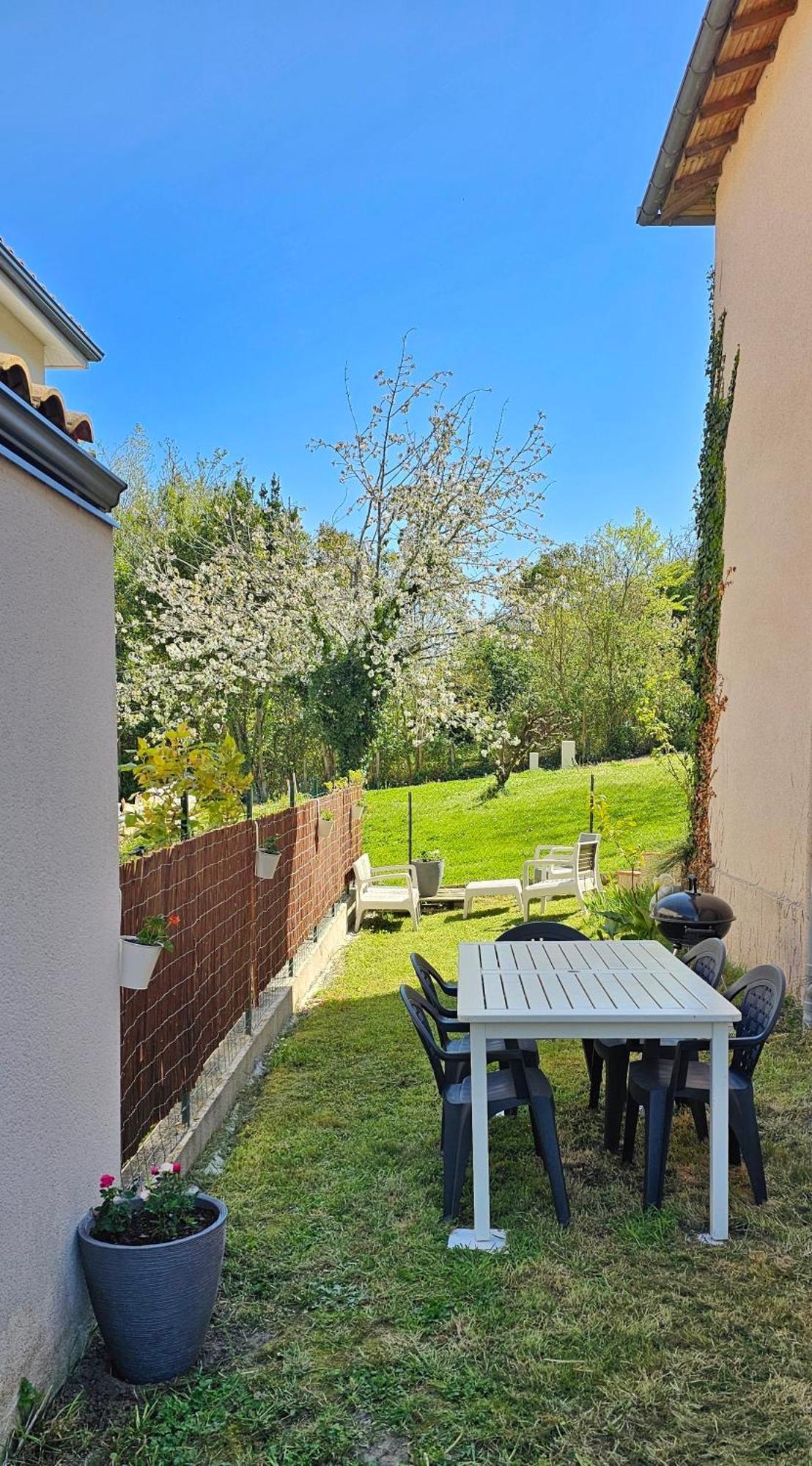 Appartement Lumineux Et Calme En Rez-De-Jardin Castanet-Tolosan 外观 照片